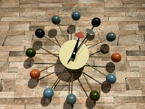 00844　Vitra / ヴィトラ　Ball Clock ボールクロック　時計　掛け時計　クォーツ式　George Nelson / ジョージ・ネルソン　展示品