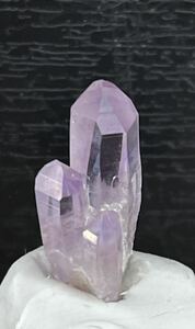 雨塚山産　紫水晶結晶　平行連晶　美結晶　トップがすごく綺麗　25×10×8(mm)