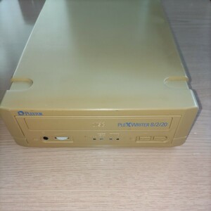 PLEXTOR PX-W8220Te CD読み書き確認済　SCSI外付け接続