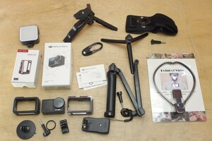 DJI OSMO Action3 美品 アルミフレーム 3WAY自撮り棒 48LEDライト 32GBmicroSD付き デュアルタッチスクリーン 防水４K120fps HDR 送料無料