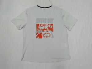 137　ナイキ　DRI-FIT　RUN　Tシャツ（XL）