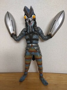 ウルトラマン　バルタン星人　ソフビフィギュア　ジャンボ　ソフビ人形　現状品