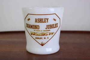 送料無料 美品! ▼ファイヤーキング FIRE KING Dハンドル アドマグ ASHLEY DIAMOND JUBILEE ヴィンテージ マグカップ ミルクガラス 耐熱