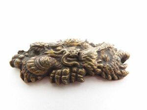 【4697】堤物・刀装具・明治～大正期　オリジナル金具　雲竜　重量7ｇ（初品・買取品）