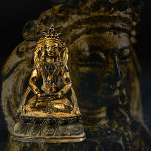 br10614 中国古玩 鍍金銅製仏像 チベット仏教美術 古銅製 置物 時代物 唐物 高10cm 重217.9g