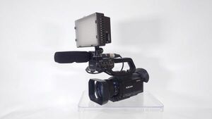 SONY XDCAMメモリーカムコーダー PXW-X70 豪華セット コンデンサーマイク ライト リモコン付三脚 バッテリー＆充電器 すぐ撮れます！ n452