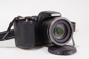 美品 ニコン COOLPIX L810 デジタルカメラ / レンズ 26X WIDE OPTICAL ZOOM ED VR 4-104mm 3.1-5.9