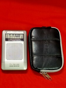 aiwa　ポケットラジオ　CR-AS80M　ポータブル　イヤホン内蔵　FM AM　ソフトケース付/