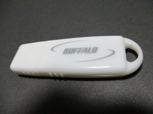 ★BUFFALO バッファロー　USB2.0 　フラッシュメモリー　32GB　中古品★