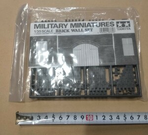 送料込　1/35 ミリタリーミニチュアシリーズ レンガセット　1/35 SCALE MILITARY MINIATURES BRICK WALL SET　