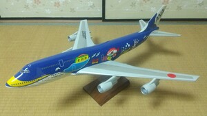 ANA 全日本 ボーイング 747-400D マリンジャンボ 1/100 デスクトップ パックミン