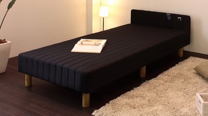在庫処分　送料無料でお買い得　脚付きマットレスベッド　シングル　幅90ｃｍ　コンパクトサイズ　マットレスベッド　ブラック色