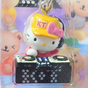 レコードショップ 限定 ハローキティ Hello Kitty ファスナー マスコット チャーム DJ ディスクジョッキー 2005年