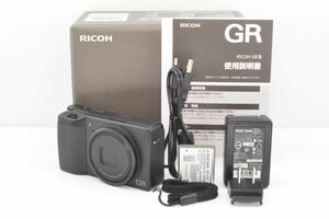 ほぼ新品★RICOH リコー GR III APS-Cサイズ大型CMOSセンサー コンパクトデジタルカメラ★元箱付き　R1599