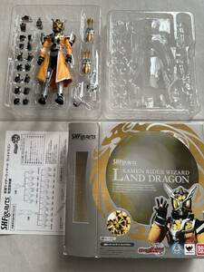 【中古】S.H.Figuarts仮面ライダーウィザード　ランドドラゴン　バンダイ　フィギュア