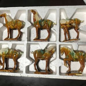 馬の置物　C 唐三彩　中国美術　焼き物　瀬戸物　置き物　インテリア