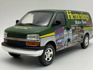 シボレー エクスプレス バン 1/25 / Hemmings Chevrolet Express Cargo Van シェビーバン フルサイズ アメ車 ミニカー