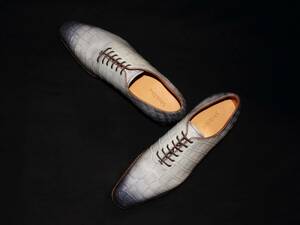 クロコドレス靴 Shikibu SB808 ホールカット ライトグレー サイズ24.0