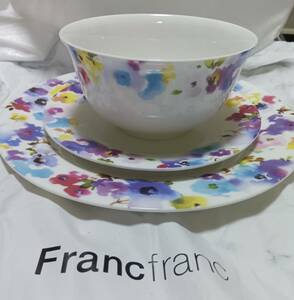 Francfranc ★トリオセット★フランフラン/カップ・茶碗・ボール/お皿２枚・ソーサー 未使用 ３点セット 花柄