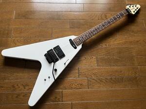 【中古】 FERNANDES フェルナンデス SV-115S Shinモデル フライングV サスティナー搭載　アーム付フライングV