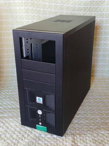 LIAN LI PC-6077 フルアルミケース（ATX、5インチ9段）