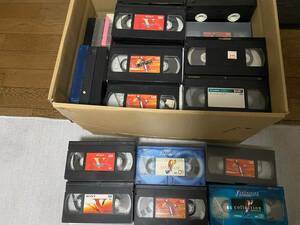 使用済みビデオテープ　1990年代後半から2000年代後半くらいまで使用した中の81本　VHSテープ