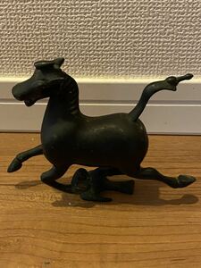 中国美術馬踏飛燕馬の置物 銅製唐物
