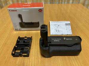 撮影回数極小！極上品！CANON BG-E7 バッテリーグリップ EOS 7D用