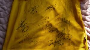 柏レイソル　選手（８人）サイン入りプラクティスシャツ