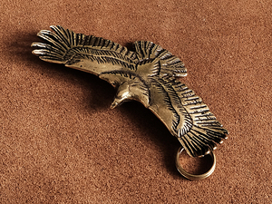 真鍮 イーグル ペンダントトップ（ダブルループ） 鷲 わし 羽 ネックレス インディアンジュエリー ナバホ ホピ ブラス アクセ ネイティブ