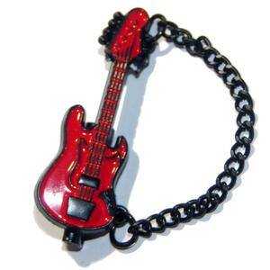 エレキギター　ベース　エナメル　バッジ　ピンバッジ　ブローチ　ストラップ　チェーン付き　赤色　安全ピン
