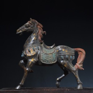 旧藏 中国 清代 銅製拓金『駿馬』大置物です 中國美術 賞物 置物 古美術品 YF340