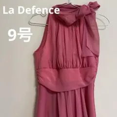 【La Defence】ラディファンス　ドレス　膝丈　９号　ピンク　ホルター