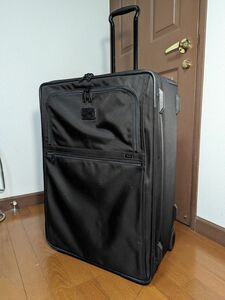 TUMI 22027D2 27インチ 2輪キャスター付きラゲージ ガーメントバッグ スーツケース トランク　キャリー