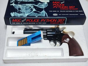 モデルガン リボルバー　マグナム357 MGC製 モデルガン POLICE PYTHON357 マグナムリボルバー 