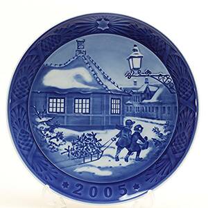 2005年 ロイヤルコペンハーゲン イヤープレート 「ハンス クリスチャン アンダーセン の家」 北欧 デンマーク の 陶磁器 wwww8