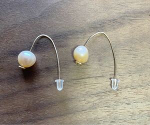 -SUI8- No.35 ピーチカラーパールのピアス　14kgf 30mm x 30mm a peach color fresh water pearl pierceEarring 14kgf 30mm x30mm