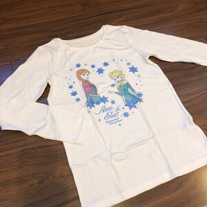 【ユニクロ　アナと雪の女王】白　長袖裏起毛極暖ヒートテック　《新品》150 エルサ