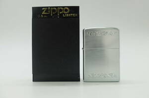 ☆火花OK☆#12117 Zippo ジッポー 2002年製 B/02 アラベスク シルバーカラー 未使用級 ケース付
