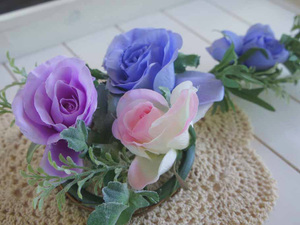 紫 ローズ リングリース ディスプレイ プレゼント リース お花 おしゃれ かわいい 壁掛け 造花 アーティシャルフラワー お祝い 薔薇