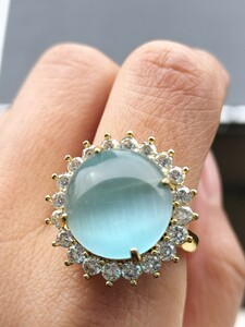 青色キャッツアイ　猫目石　天然石　湖青　綺麗のひまわり　リング　フリサイズ　指輪