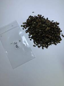 【 香木 伽羅】伽羅 細割28g 聞香用香木 六国五味 ★香道 茶道｜沈香 伽羅｜古美術 骨董品｜お香 線香|香道具 茶道具★