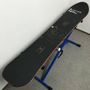 美品◆2022年モデル◆NITRO QUIVER FUSION 154cm BRYAN FOX パウダー ナイトロ クィーバー フュージョン スノーボード