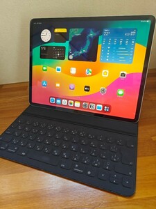 iPad Pro 12.9インチ 第3世代 スペースグレー　64GB　Smart Keyboard Folioセット