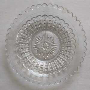 明治～大正 プレスガラス 小皿 霰紋皿 Antique pressed glass plate, early 20th