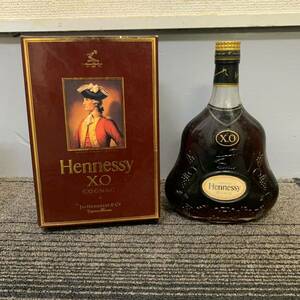 【T0421】※20歳未満の者に対する酒類の販売は致しません Hennessy ヘネシー XO 金キャップ ブランデー 700ml 40％ 未開栓