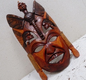 (☆BM)木製 プリミティブマスク 縦39㎝ アフリカ南部 プレトリア 民族工芸品 お面 木彫り 置物 オブジェ 雑貨 アフリカン エスニック