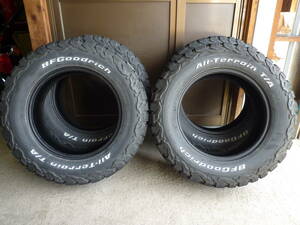 ☆BFグッドリッチ All-Terrain T/A KO2 LT215/70R16 100/97R ホワイトレター ４本☆