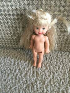 2001 Mattel Barbie Kelly Fun Treats #55578 Kelly Barbie Doll Nude Long Hair 海外 即決