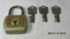 MOLA　LOCK　NO/8000　 南京錠　60㎜　グレー　重さは150g　未使用